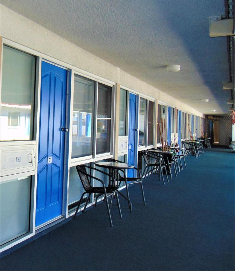Rockhampton Court Motor Inn ภายนอก รูปภาพ