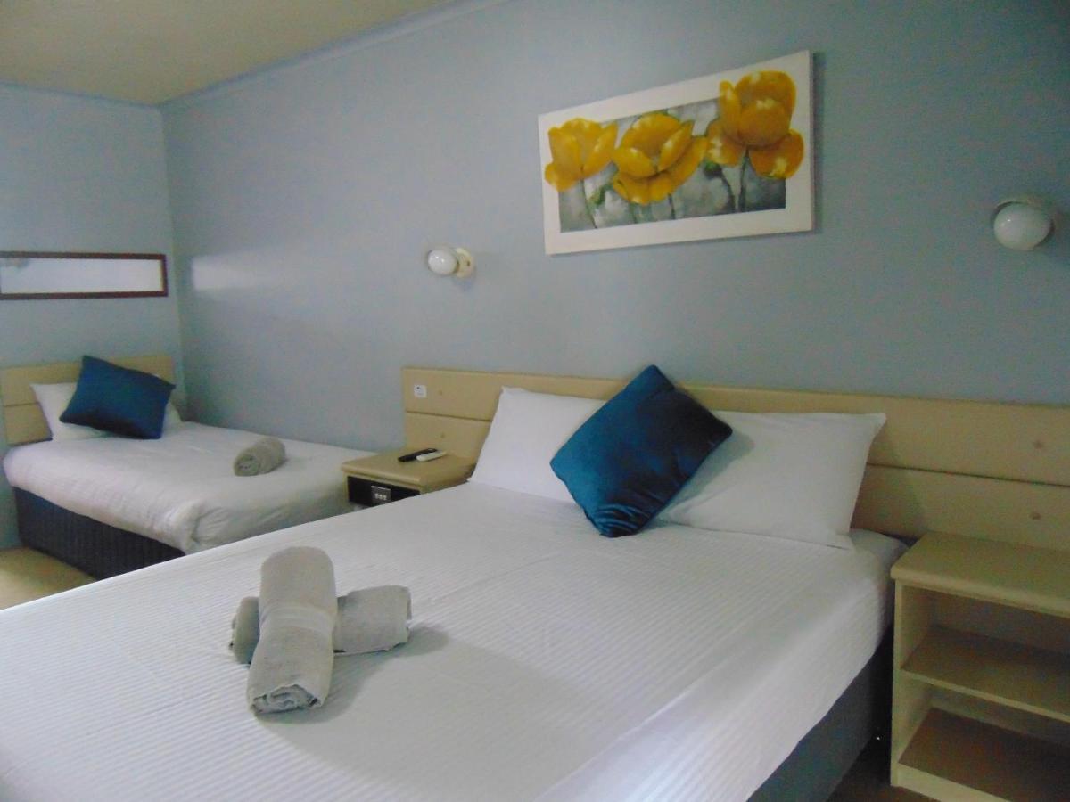 Rockhampton Court Motor Inn ภายนอก รูปภาพ